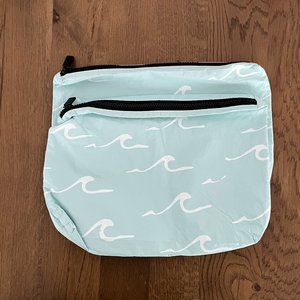 TWO Aloha Mid Pouches